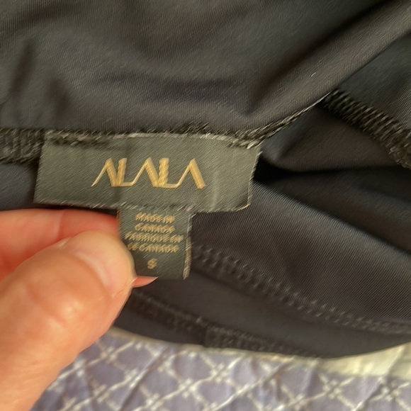 TRI Color Alala Athletic Leggings size S - Picture 8 of 15